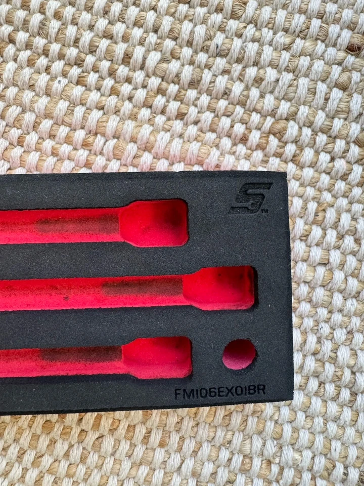 Bandeja de espuma Snap-on FM106EX01BR para una bandeja de espuma de extensión de 1/4" Foto 4 de 4