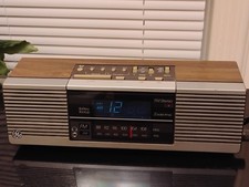 Vintage General Electric AM/FM Alarm Clock Radio Model  7-4945A Works Great