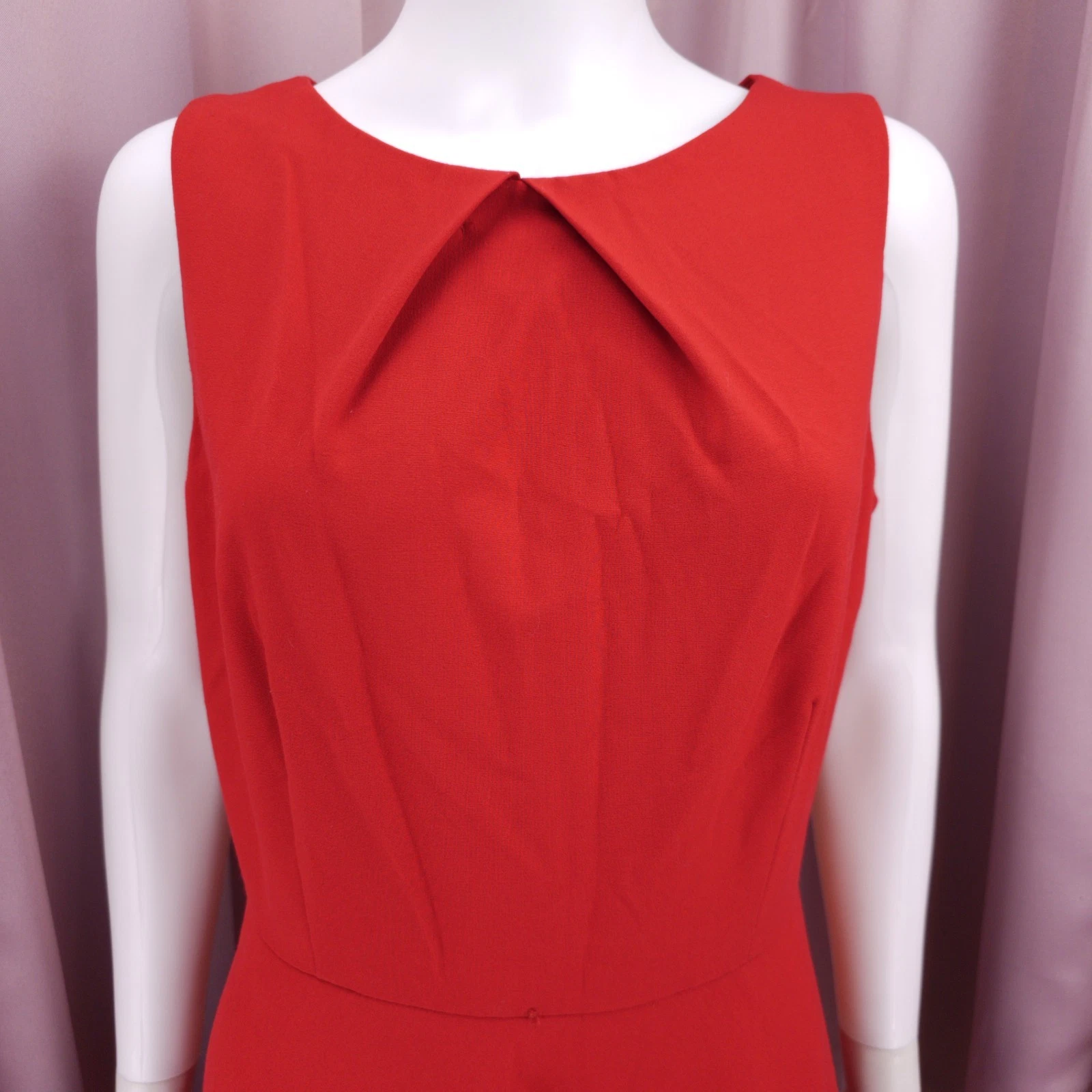 Abito donna Alyx rosso senza maniche scollo a barca linea A aderente e svasato 12