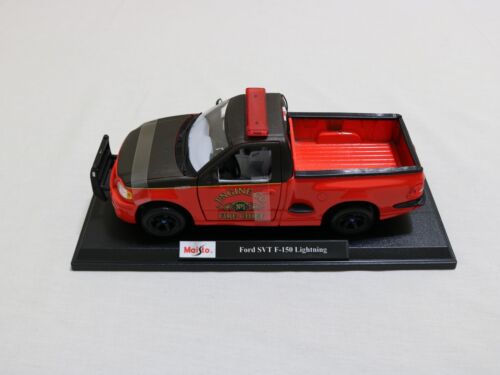 Camión diecast Maisto Ford SVT F-150 Lightning edición especial escala 1/21 - Imagen 2 de 6