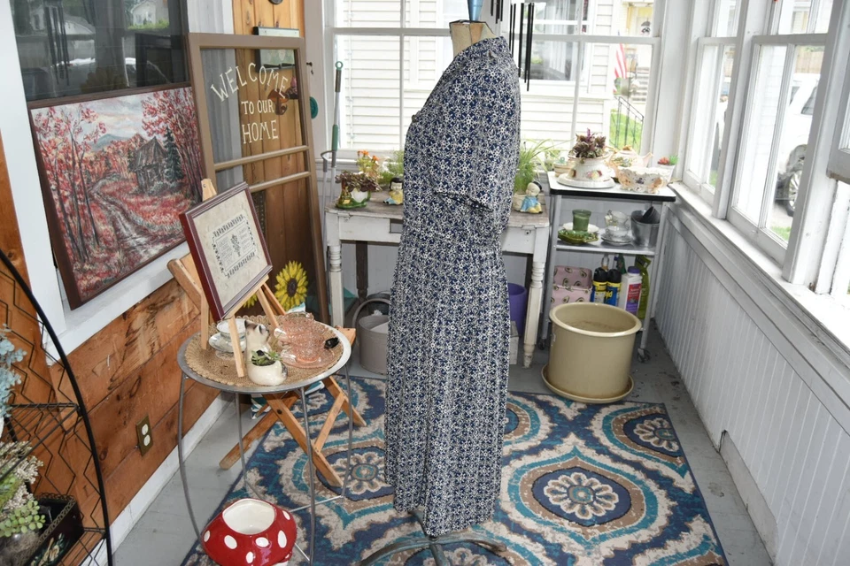 1980s Leslie Fay Graphic Pleated Dress Silver Buttons Elastic Waist Blue Sz. M/L - Image 4 of 4