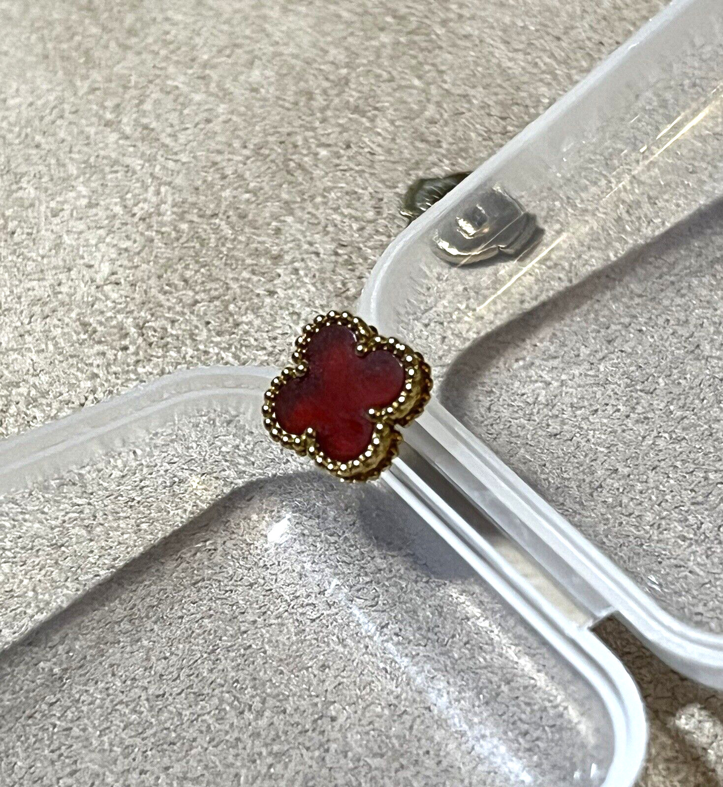 VAN CLEEF & ARPELS  SINGLE EARRING CARNELIAN 18K … - image 6