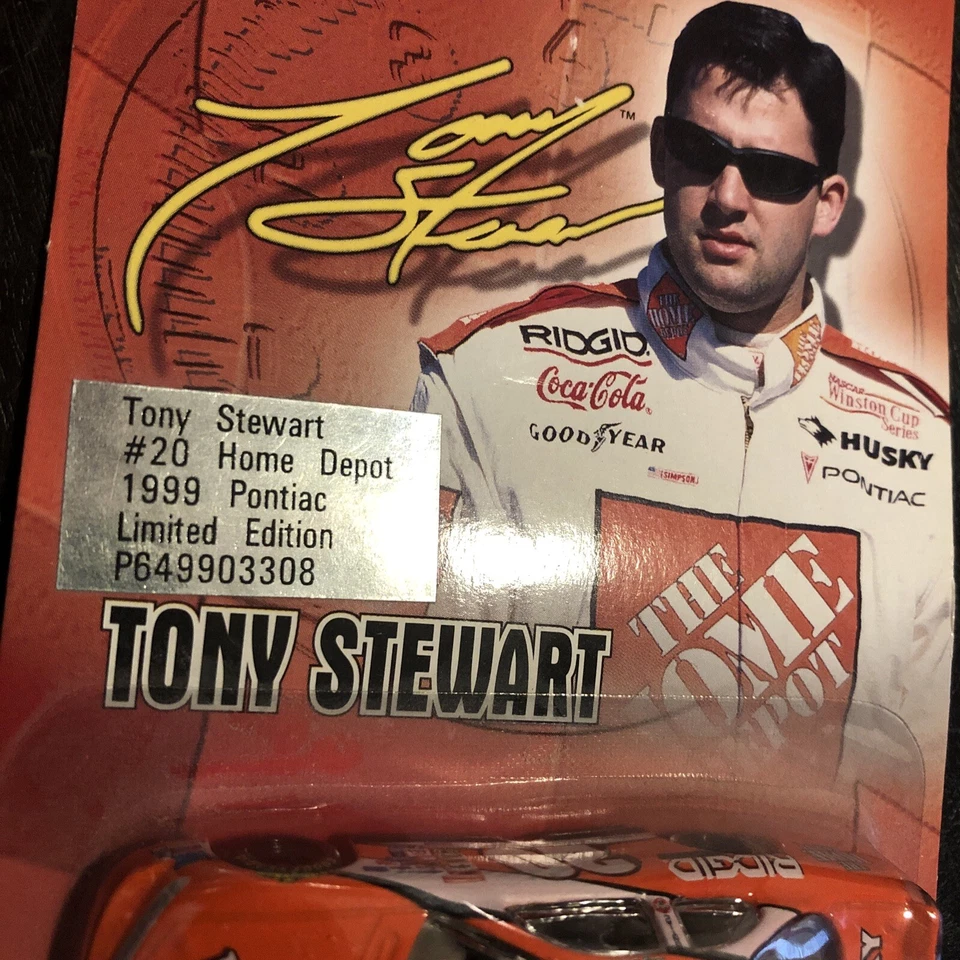 Tony Stewart #20 Home Depot 1999 1/64 Limited edition NASCAR vintage - Image 2 of 3