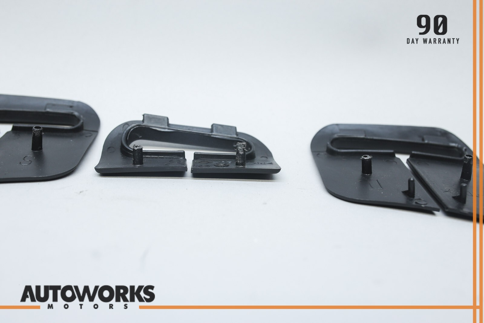 04-08 Maserati Quattroporte M139 Rear Seat Seat Belt Guide Trim Bezel Set OEM