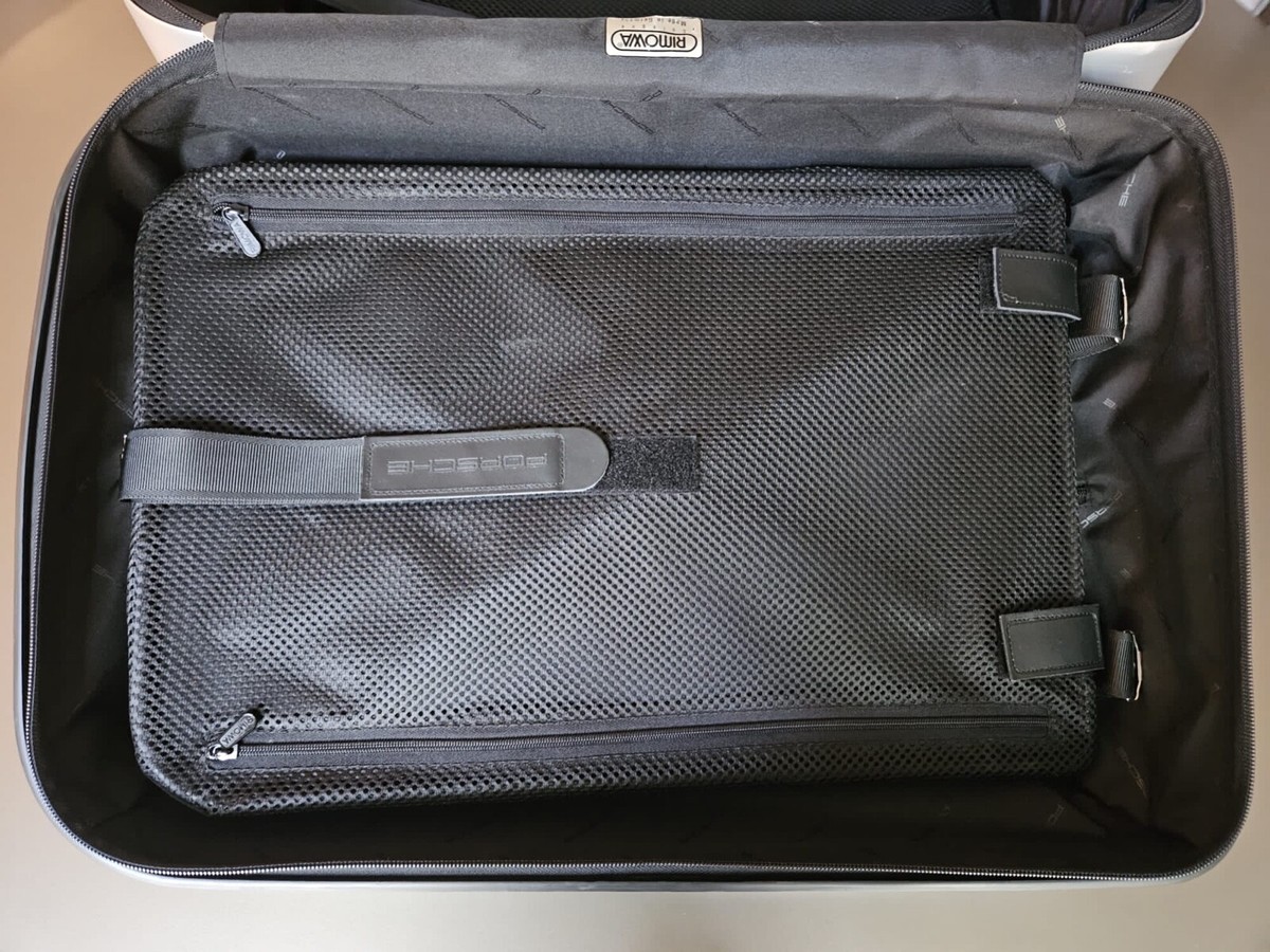 Porsche X Rimowa Rolling Trolley; Classic Black; Made in Porsche X Rimowa Rolling Trolley; Classic Black; Made in