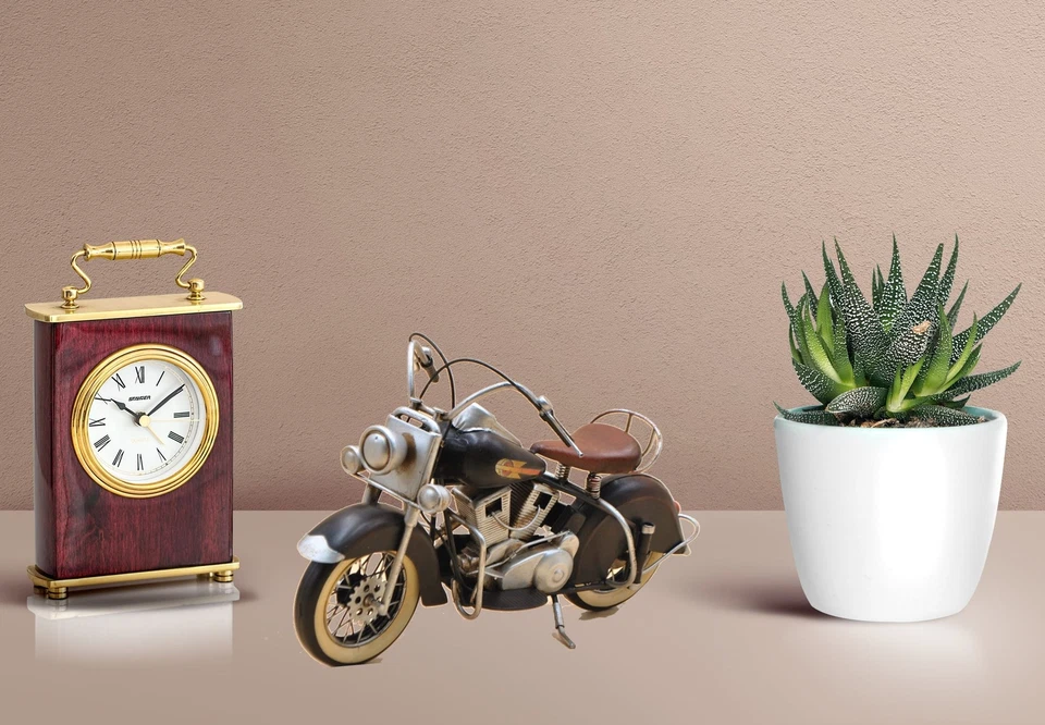 Vintage Hand Made 1947 BLACK INDIAN CHIEF Harley Davidson Motorcycle Motorbike — 第 2/2 张图片