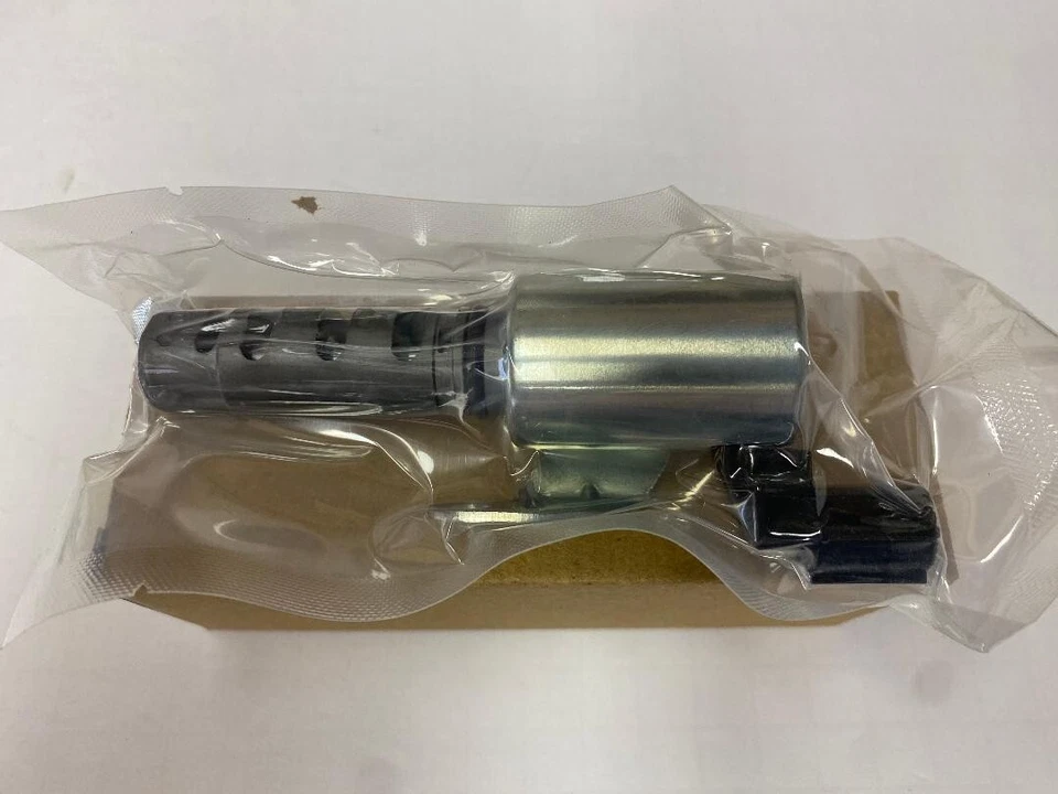 NEW ENGINE VARIABLE VALVE TIMING SOLENOID VVT 15330-46011 - Bild 1 von 4