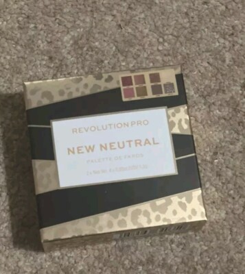 Revolution Pro New Natural - PALETTE DE FARDS 