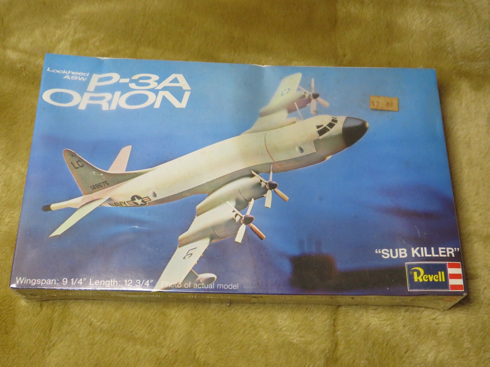 Revell plastic airplane model lockheed P3A orion subkiller , model