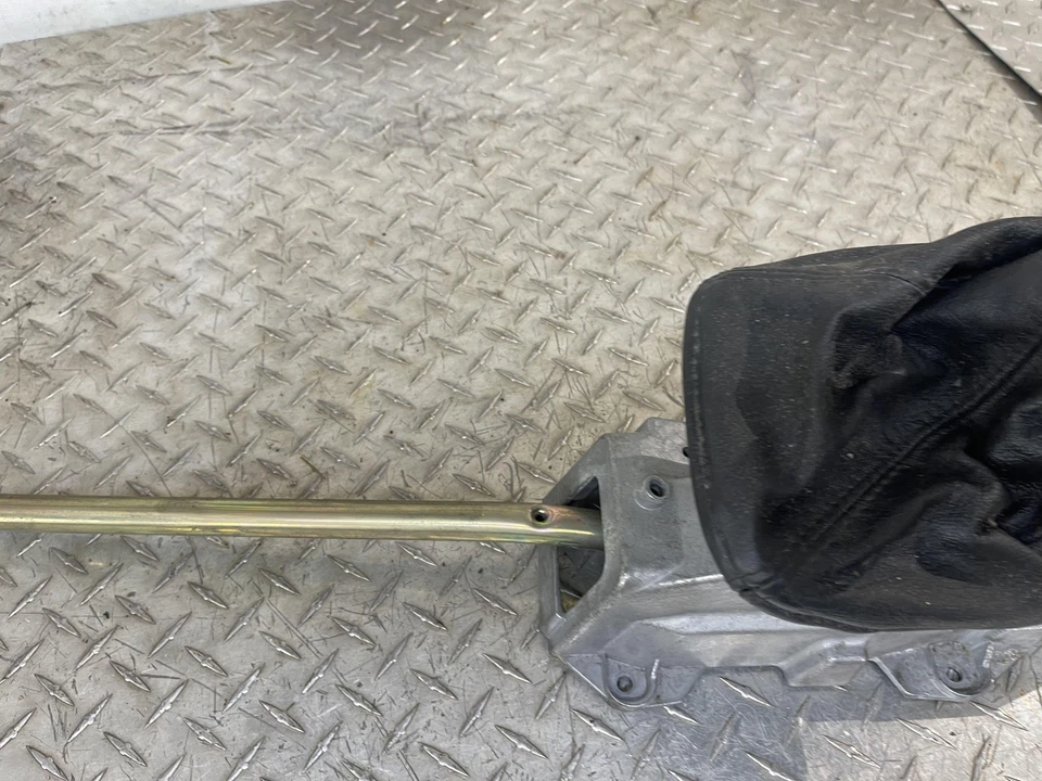 2000 Saab Manual Transmission Shifter Oem Tested With Rod Oem - Image 3 of 4