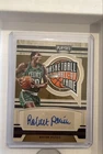 2021-22 Panini Chronicles - Hall of Fame Autographs Robert Parish /25