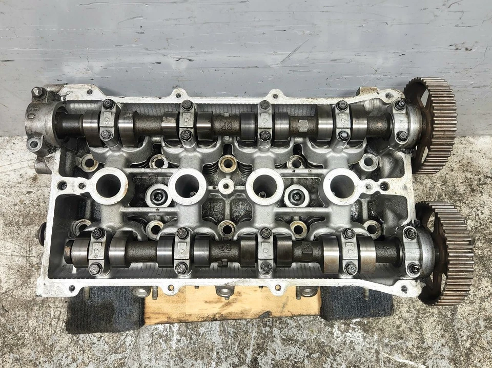 Conjunto de culata 94-97 MAZDA MX-5 MIATA 1,8 L OEM BPE8-10-100A Foto 4 de 4