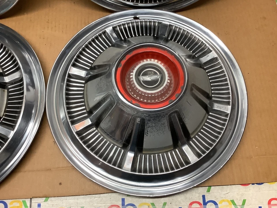 Ford Bronco 1966-1977 camioneta 2x2 serie F 100 150 250 tapacubos cubiertas de rueda de 15" Foto 3 de 4