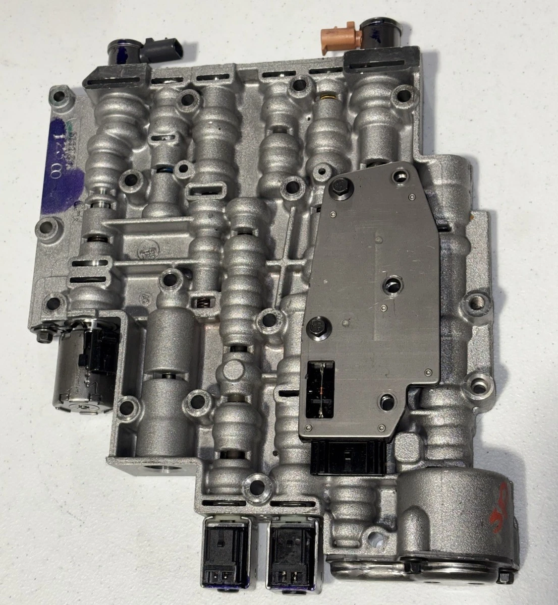 Cuerpo de válvulas de transmisión 4L60E GM049 Silverado, Tahoe y Camaro 2000-2002 foto 3