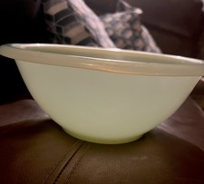 Vintage Clambroth Glass Rolled Rim Mixing Bow...