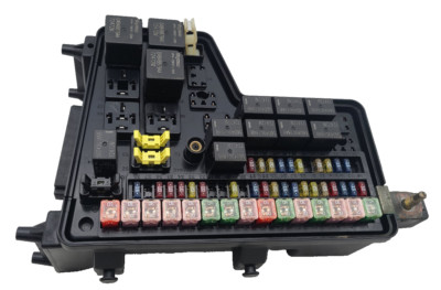 2002-2005 DODGE RAM 2500 UNDER HOOD FUSE BOX RELAY PANEL TIPM CUMMINS DIESEL RND