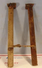 1940 FORD DELUXE CAR DOOR WINDOW CHANNEL GUIDE TRACK PAIR (L+R) ORIGINALS