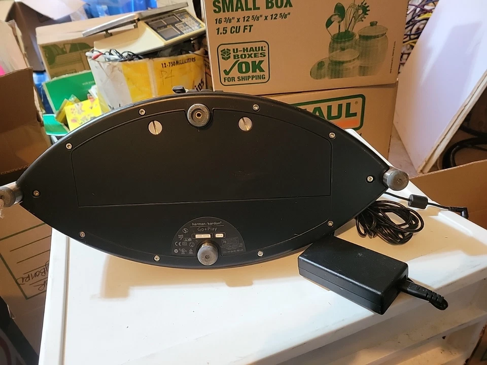 Sistema de Altavoces Portátil Harman Kardon Go+Play Boombox Alto Rendimiento para IPOD Foto 4 de 4