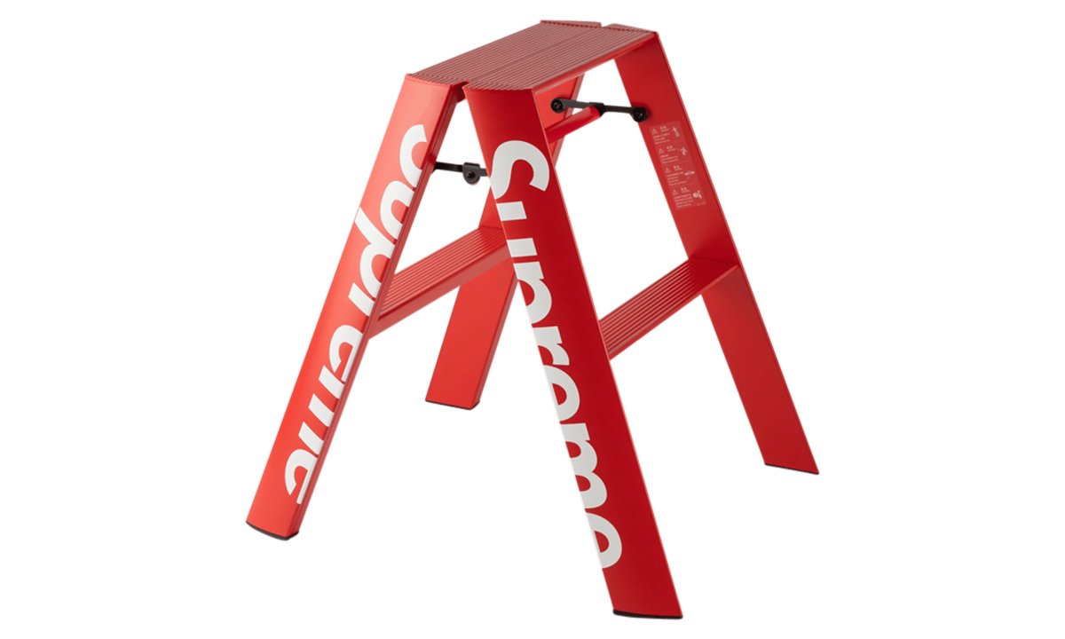 DS New Supreme Lucano Step Ladder Red Box Logo FW18 100 DS New Supreme Lucano Step Ladder Red Box Logo FW18 100