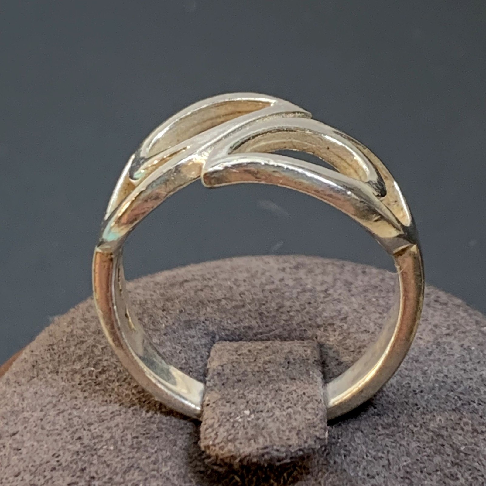 Double Teardrop Design Bypass Statement Ring VTG … - image 3