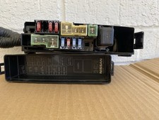 Nissan Sentra 2013 2014 2015 2016-2019 caja de fusibles caja de fusibles módulo de relé OEM