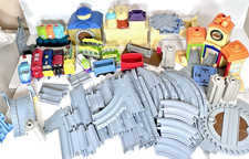 Huge Lot 70 Pieces Chuggington Interactive Railway Toy Tracks Cars Buildings