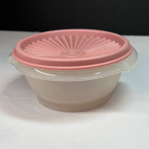 Tupperware Vintage 1323 Clear Container with 812 Pink lid