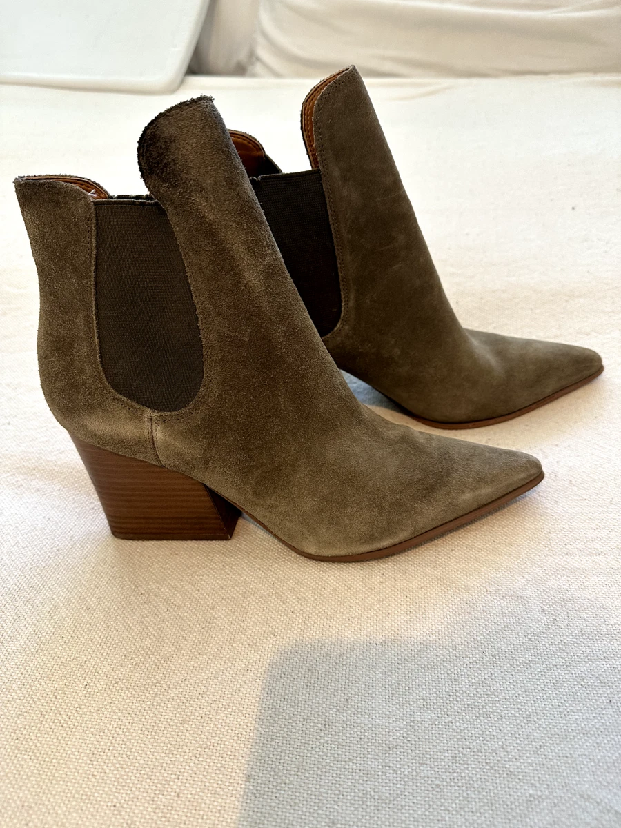 Kendall Kylie Finley Suede Slip on Ankle Bootie Woman s Size 9.5
