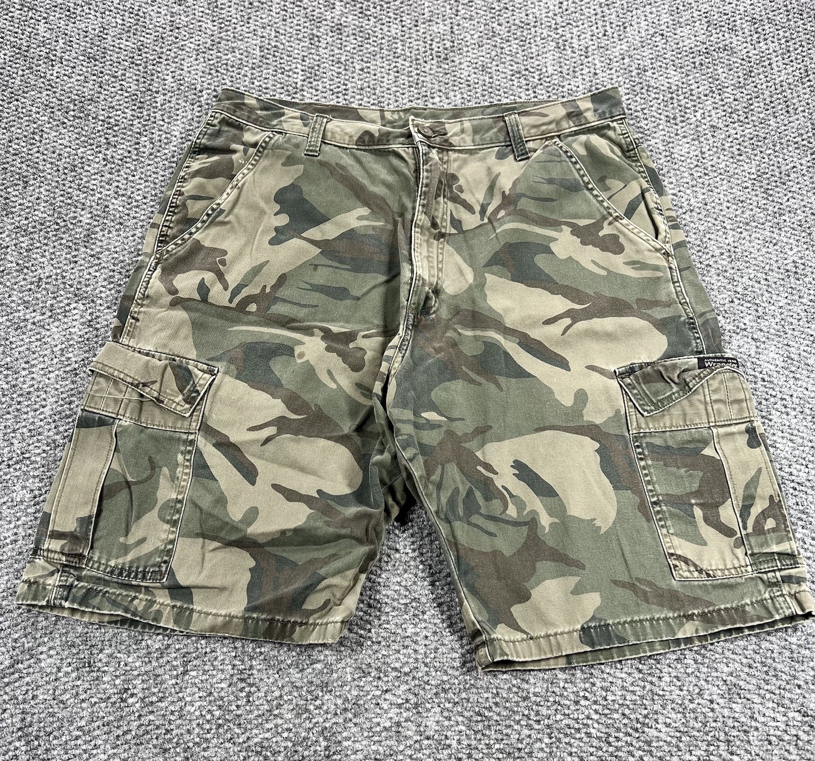 Wrangler Camo Cargo Shorts Mens 34 Green Camo Army Military Work Utility Y2K