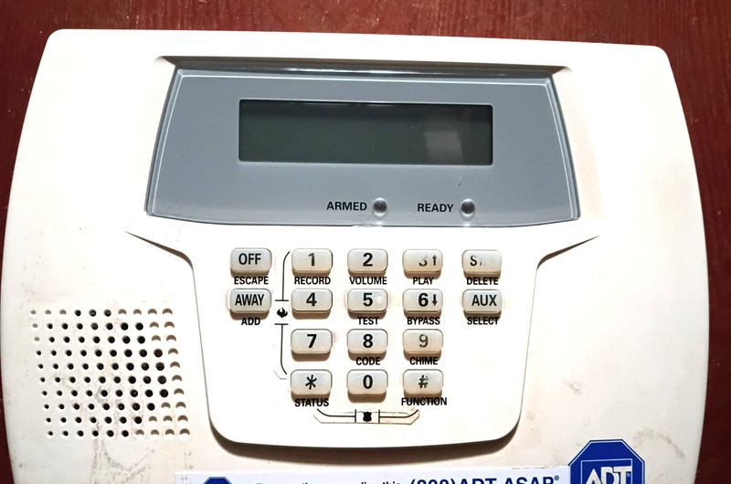 ADT  Honeywell 6137B Home Security Keypad – Untested – For Parts or Replacement
