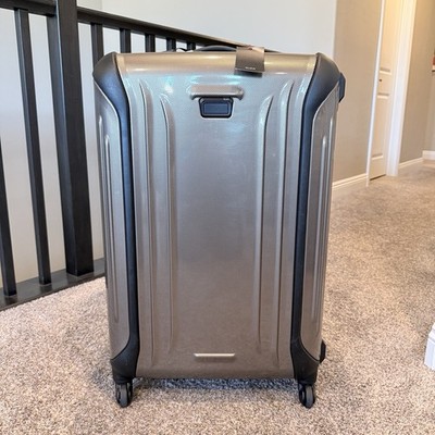 New Tumi Vapor International 30  Large Trip Check-In Luggage (Champagne Carbon)