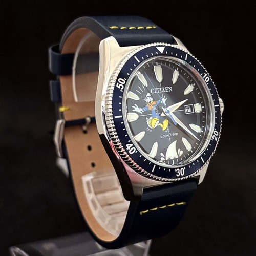 Citizen Eco-Drive J810-A0XMW0 Disney Donald Blk SLV 10Bar Solaire Montre Hommes - Photo 4 sur 8