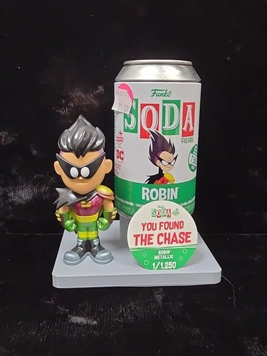 Funko Vinyl Soda: DC Universe - Robin (Chase) (Metallic) - Includes Display Stan