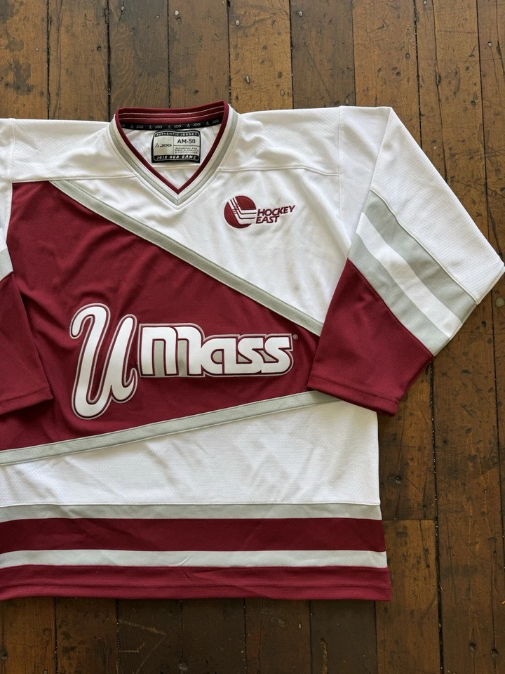 UMass Hockey East Jersey / JOG Hockey Jersey / Vintage - Image 3 of 4