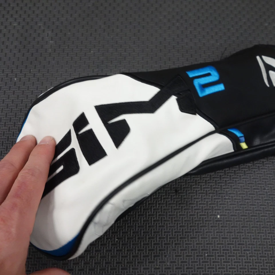 TaylorMade golf SIM 2 Driver head cover men golf fast ship 250820 Nice - Image 3 of 4
