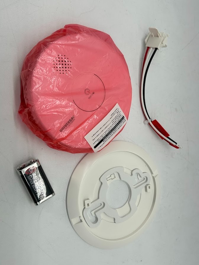 3 PACK Universal Security Instruments Hardwired and 1-Year Battery Backup Smoke