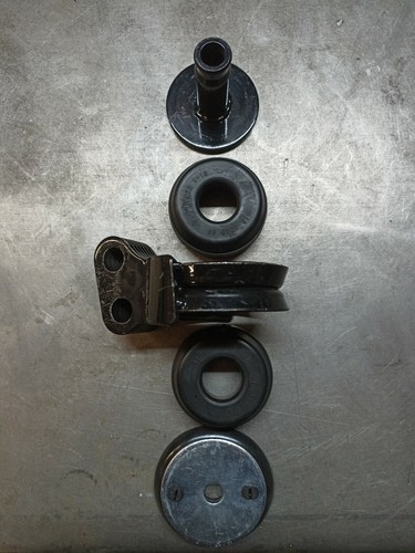 Deutz Motorlager Aufstellfuss 0224 8899 0224 8899 F2L411 F2L511 F1L411 F1L511 - Bild 4 von 7