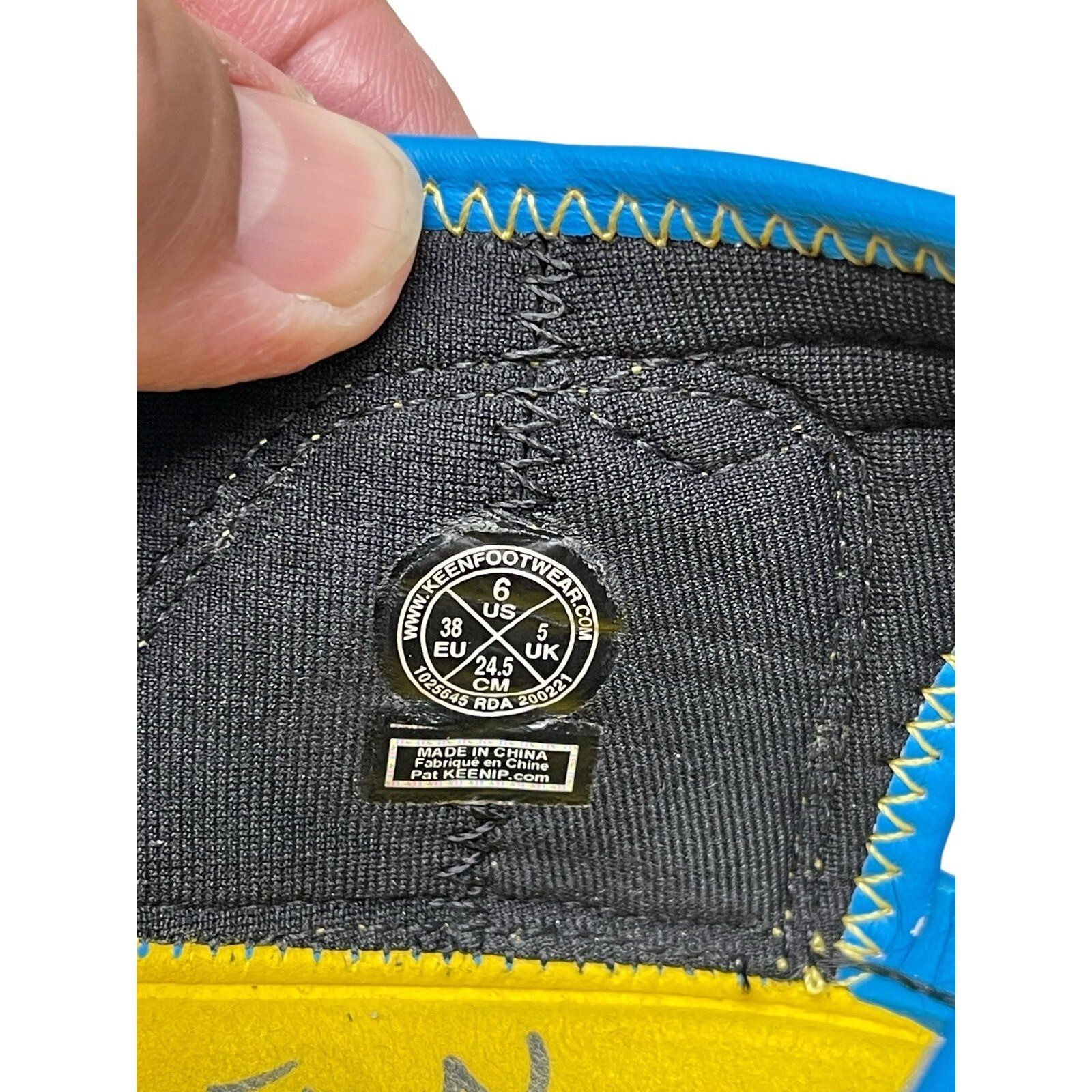 Sandali KEEN unisex Knotch Creek punta aperta taglia US 6 giovani