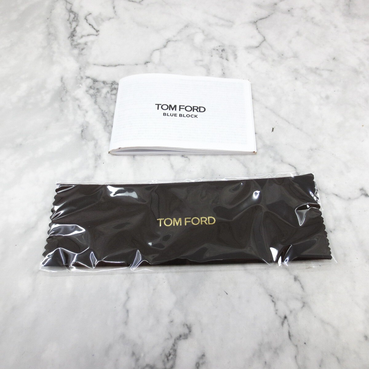 Tom Ford Black Velvet Clamshell Sunglasses/glasses Case Tom Ford Authentic Sunglasses Case With Box and Cloth W  main image 3