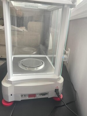 Ohaus AX124 Analytical Balance 120x0.0001g  Scale Internal Cal  Touchscreen (DR)