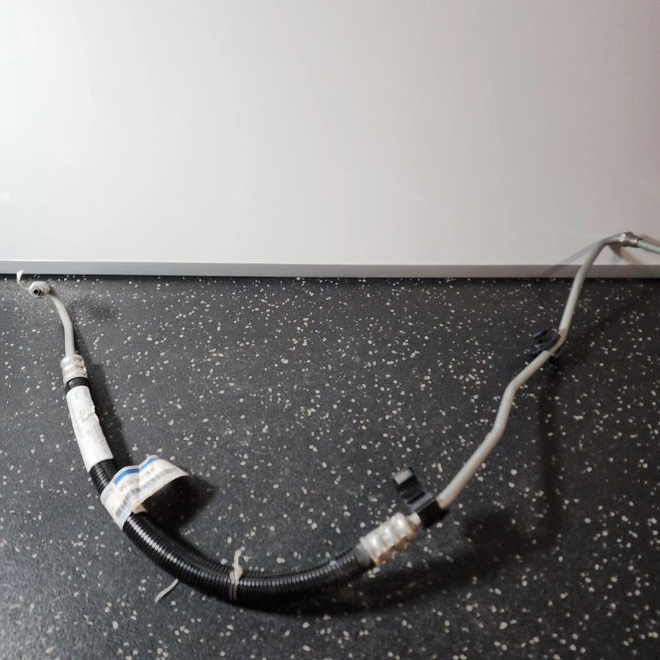 OEM 2011-2016 Ford F-250 F-350 Super Duty Pressure Hose BC3Z-3A719-P Old Stock Foto 2 de 4