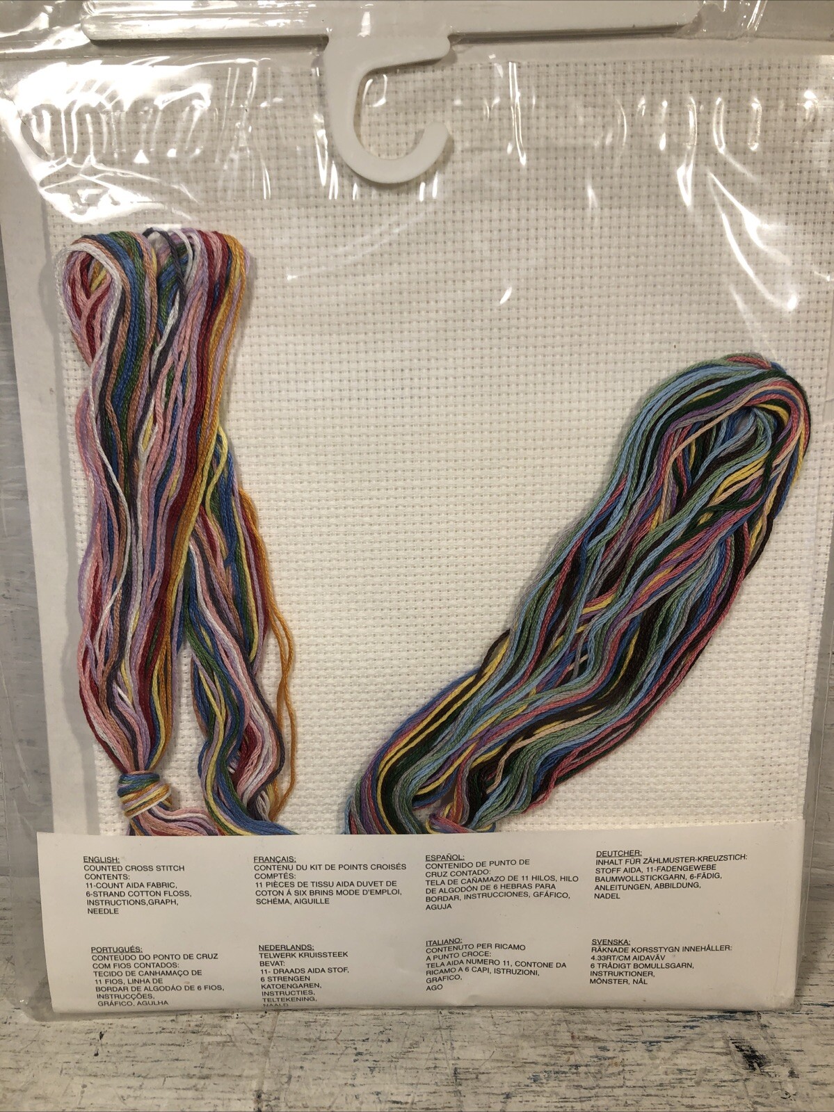 New Janlynn Counted Cross Stitch Kit Little Girl Picking Flowers 09-85 8” X 8”