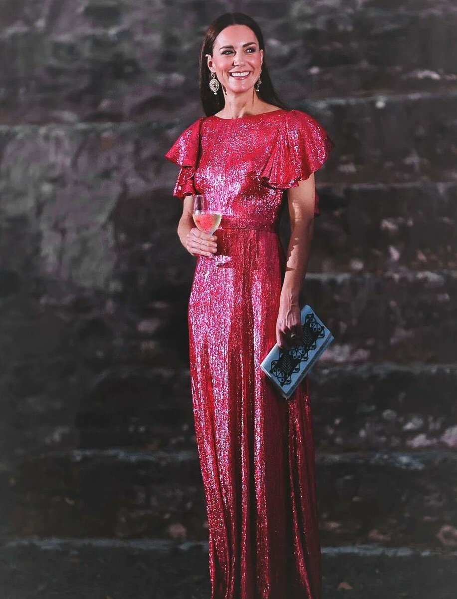 KATE MIDDLETON RED DRESS IN BELIZE FRIDGE MAGNET 5" X 3.5" | eBay KATE MIDDLETON RED DRESS IN BELIZE FRIDGE MAGNET 5" X 3.5" | eBay
