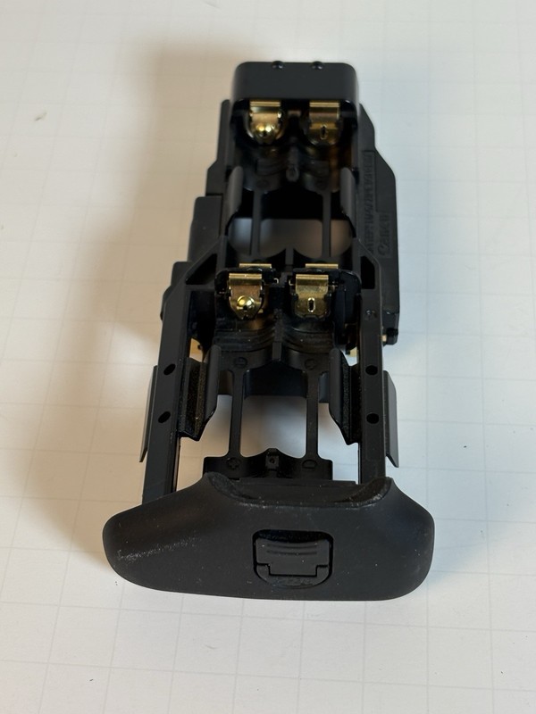 Canon BGM-E11A AA Battery Grip Insert Battery Magazine for 5D Mark III