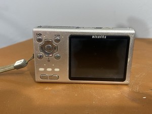 ✨美品 FUJIFILM FinePix Z5 Excellent] Fujifilm FinePix Z5fd Pink 6.3MP Digital Camera From