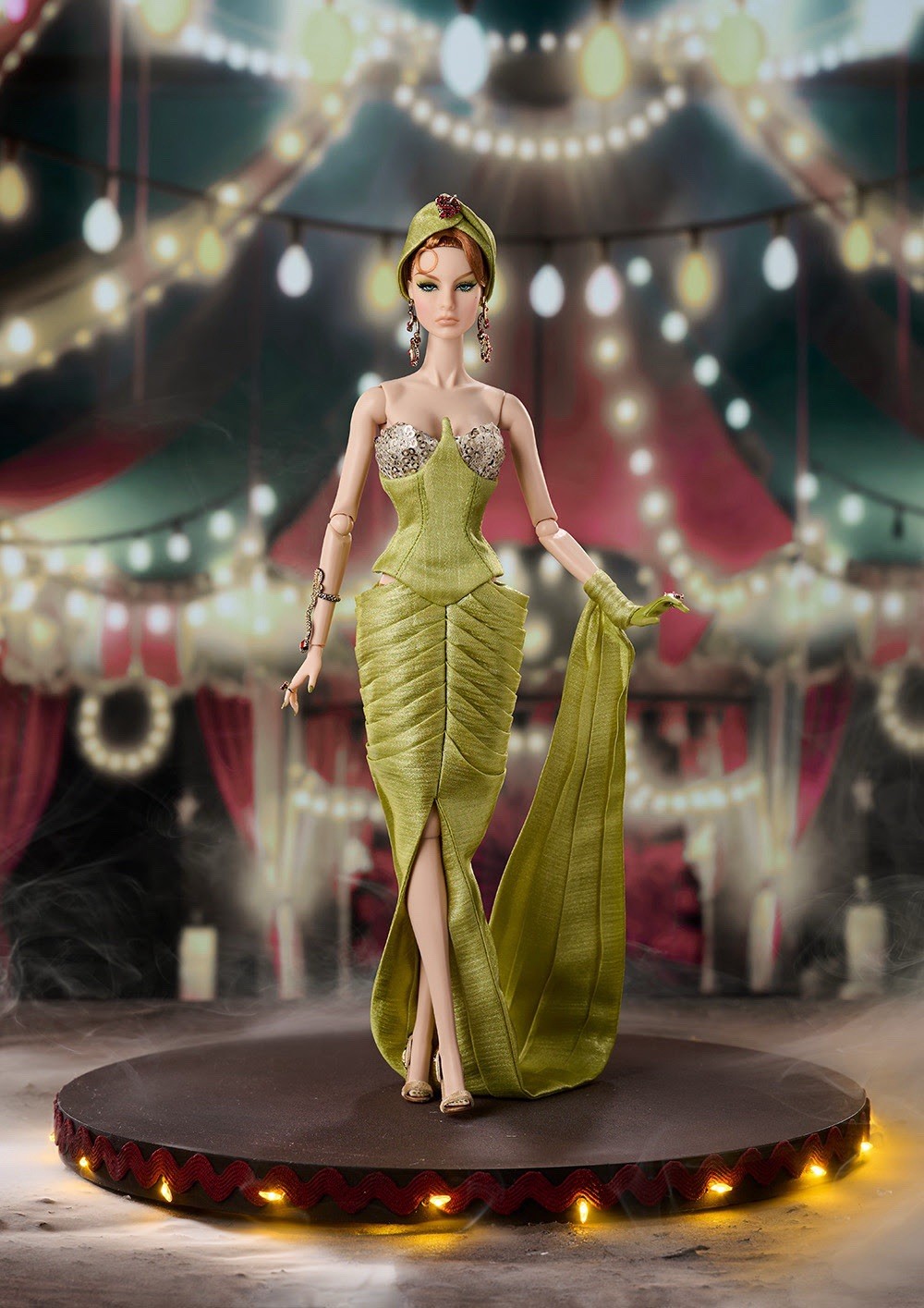2025 NRFB Fashion Royalty Charmeuse de Serpents Baroness Agnes Von Weiss Doll