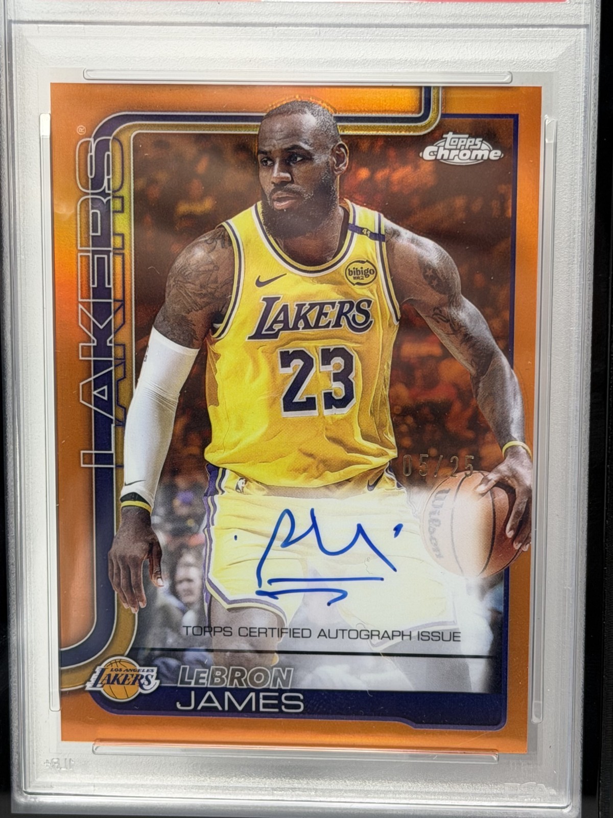 2025-26 Topps Chrome-LEBRON JAMES #TCA-LBJ-True Orange Refractor Auto-5/25-PSA 9 view 5