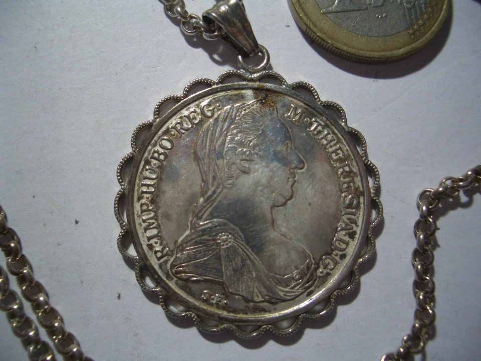 Silbercollier (Ankerkette) mit gefasster Silbermünze/Medaille, 68 cm sehr hübsch - Bild 2 von 4