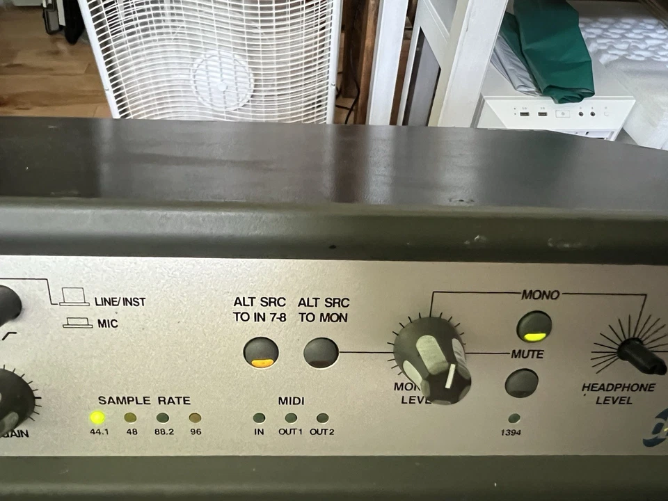 Digidesign Digi 002 Rack Firewire Audio Midi Digital Recording Interface MX002RK - Image 3 of 4