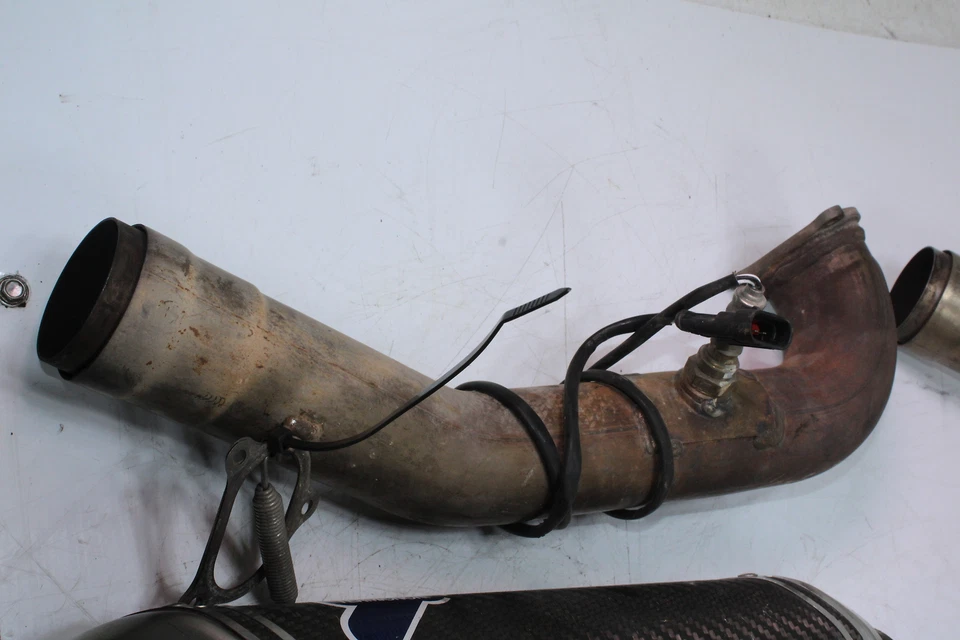 2009 Ducati Streetfighter escape 57012591b 57012741c 57112632a 57311171c - Imagem 3 de 4